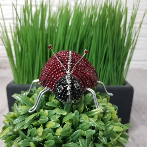 Ladybug decor (wire and beaded ) - Picture 2 of 8